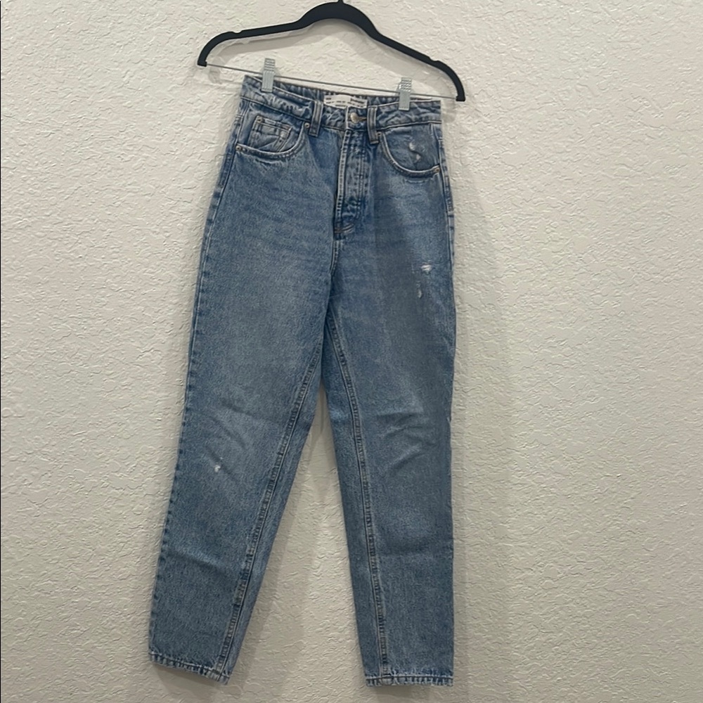 Stradivarius Straight Leg High-Waisted Jeans